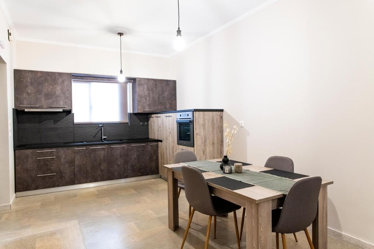 Walnut Home Apartment Near Ancient Olympia Kréstena Eksteriør billede